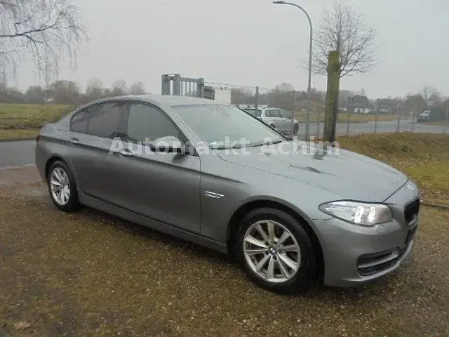 Gebraucht BMW 535 Sport Line 313 PS (230 kW) 2013 Grau Limousine