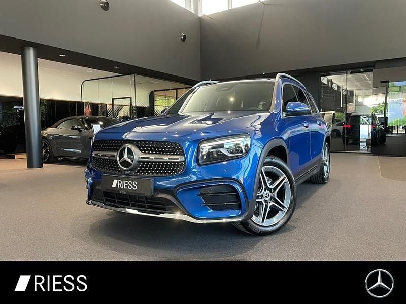Metalliclack spektralblau Gebraucht 2025 Mercedes GLB200 AMG SUV | 42.800 € (Guter Preis) - Bild 1/4