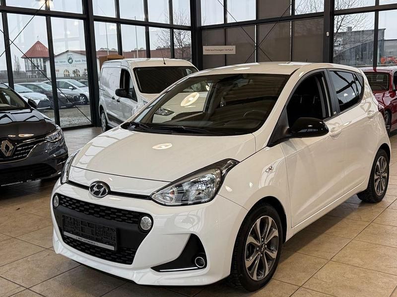 Weiß Gebraucht 2019 Hyundai i10 YES! Kleinwagen | 9.980 € (Etwas zu teuer) - Bild 1/4
