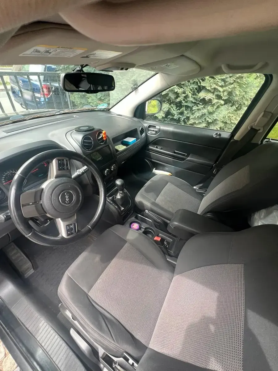 Used Jeep Compass 163 HP (119 kW) 2011 Black SUV