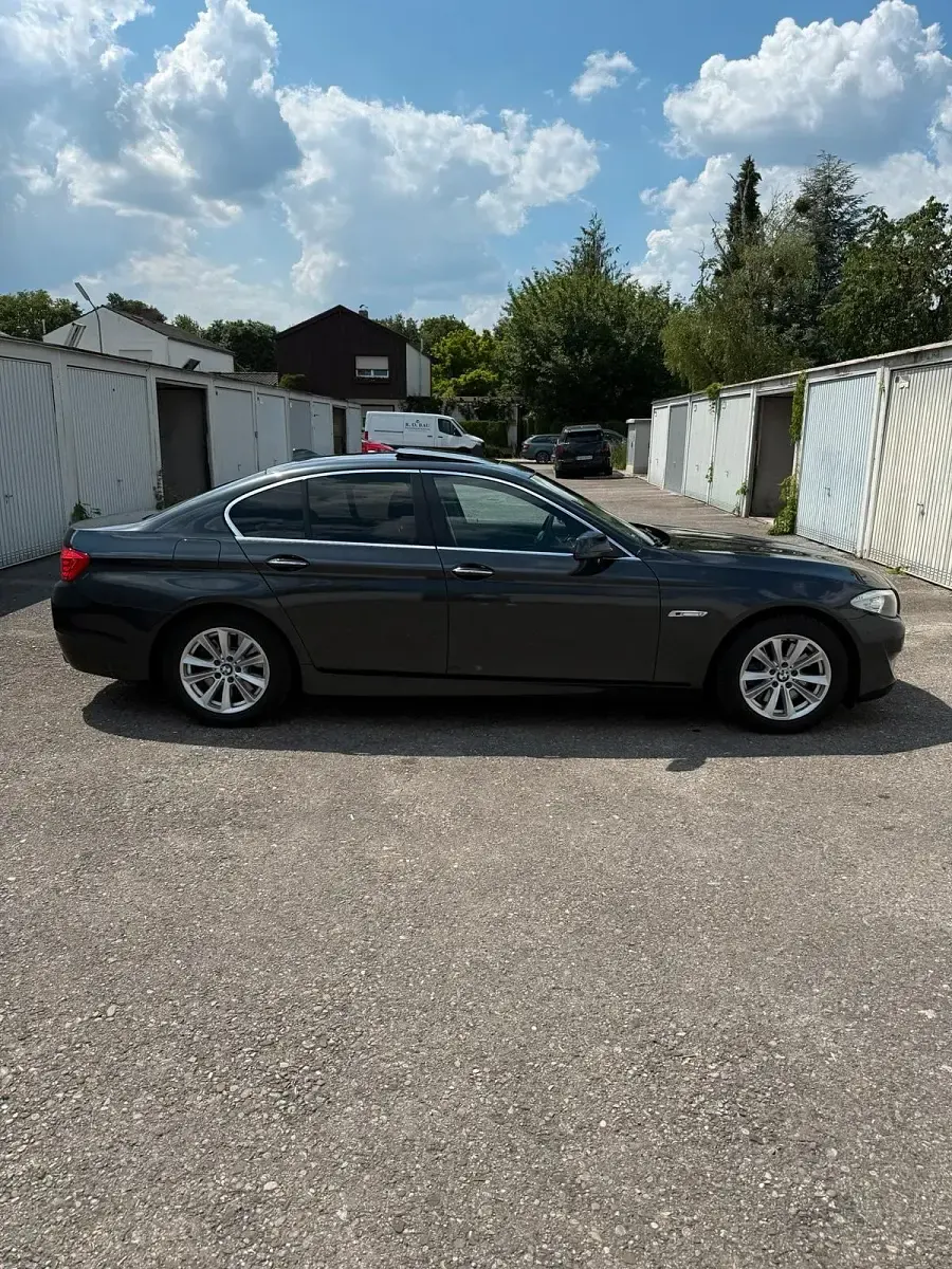 Gebraucht BMW 535 306 PS (225 kW) 2010 Grau Limousine