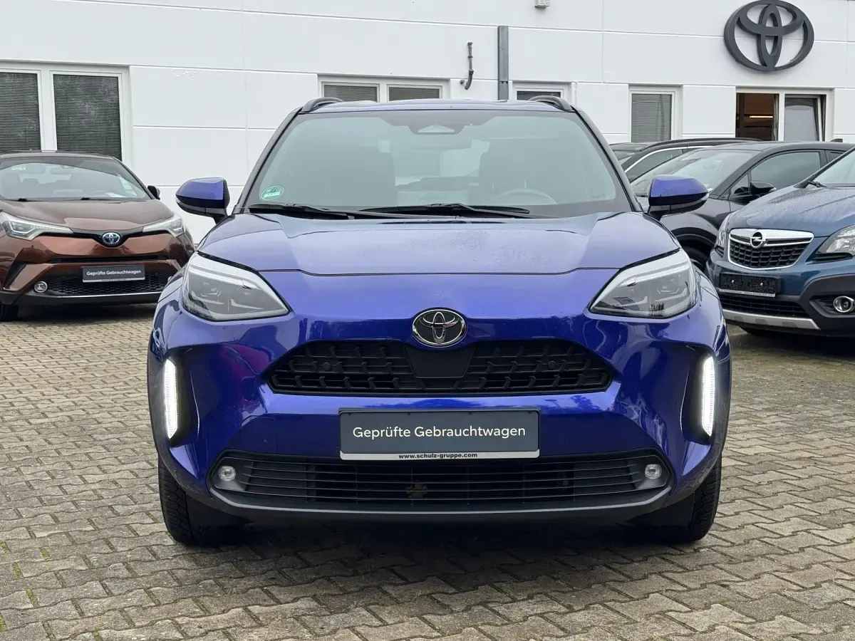 Gebraucht Toyota Yaris Team 131 PS (96 kW) 2024 Juniper blue metallic Kleinwagen