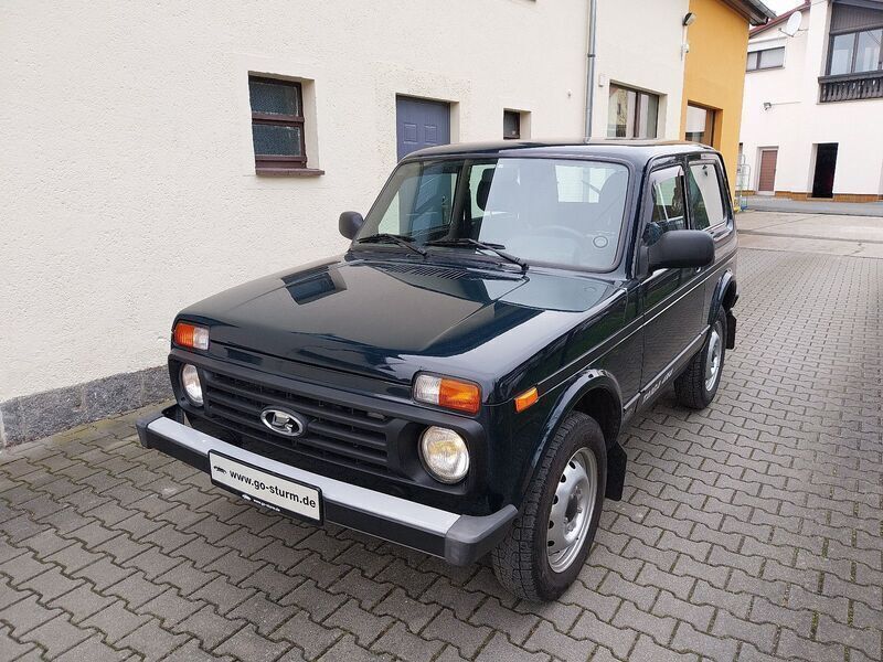 Gebraucht 2018 Lada niva 1.7 Benzin 83 PS (14.490 €) 01844 Sachsen