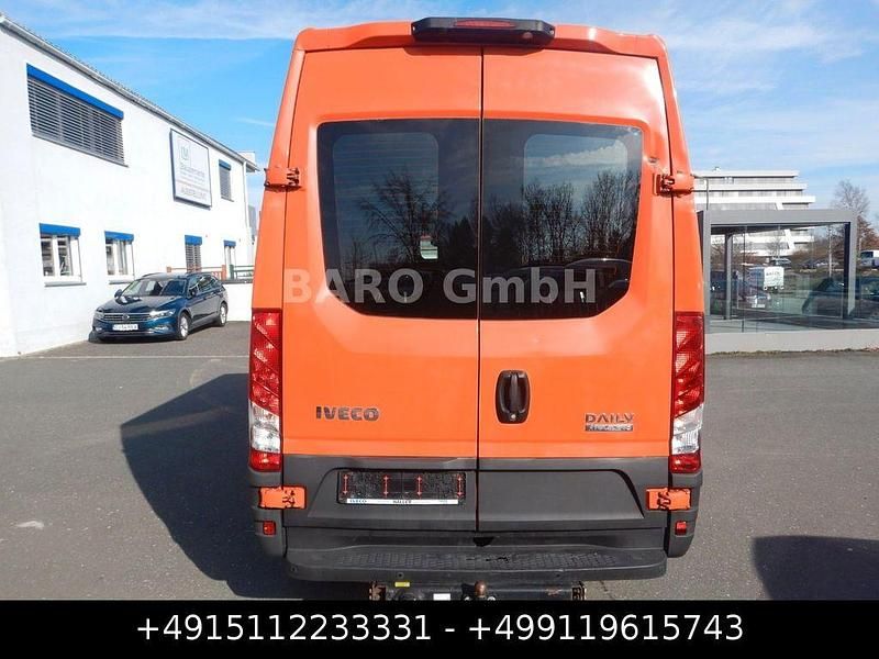 Gebraucht Iveco Daily 156 PS (114 kW) 2019 Orange Van / Kleinbus