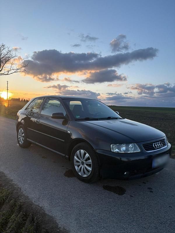 Gebraucht Audi A3 131 PS (96 kW) 2001 Schwarz Kleinwagen