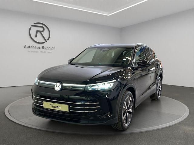Neu VW Tiguan Elegance 204 PS (150 kW) 2025 Grenadillschwarz metallic SUV