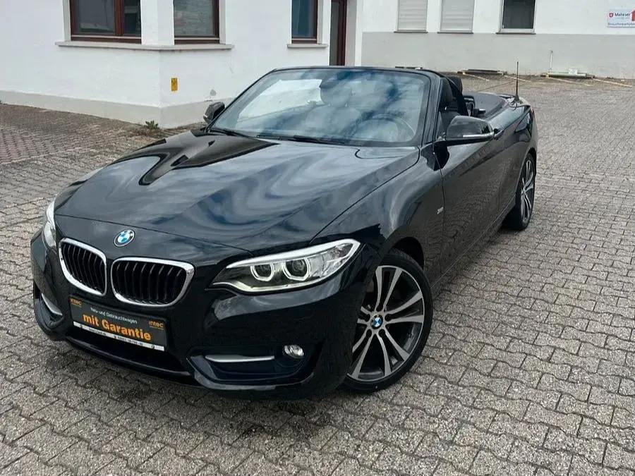 Gebraucht BMW 230 Sport Line 252 PS (185 kW) 2017 Schwarz Cabrio