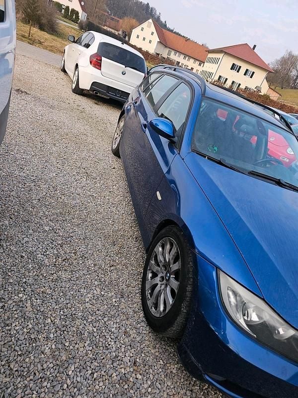 Gebraucht BMW 320 150 PS (110 kW) 2007 Blau Kombi