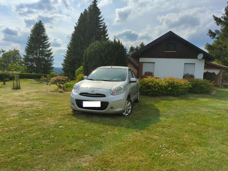 Silber Gebraucht 2011 Nissan Micra Visia Kleinwagen | 3.800 € (Guter Preis) - Bild 1/4