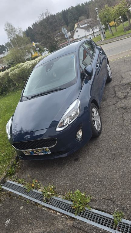 Blau Gebraucht 2018 Ford Fiesta Cool & Connect Kleinwagen | 9.000 € (Guter Preis) - Bild 1/4