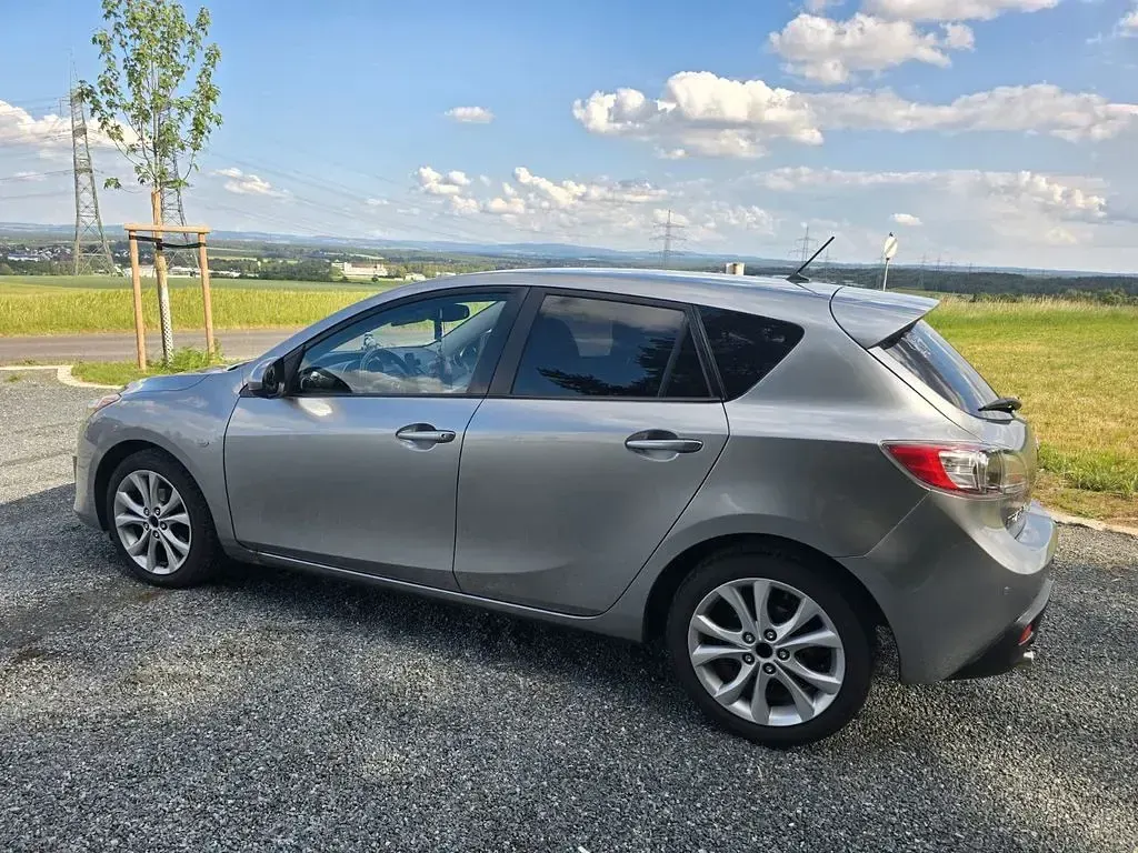Gebraucht Mazda 3 Center-Line 105 PS (77 kW) 2010 Silber Limousine