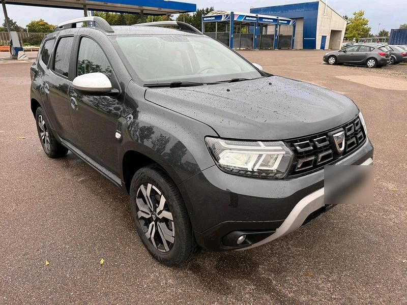 Grau Gebraucht 2022 Dacia Duster SUV | 13.900 € - Bild 1/4