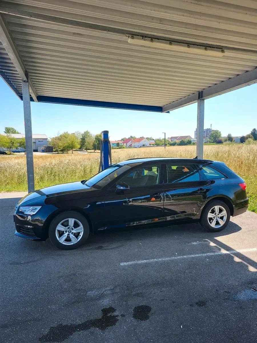 Gebraucht Audi A4 150 PS (110 kW) 2016 Schwarz Kombi