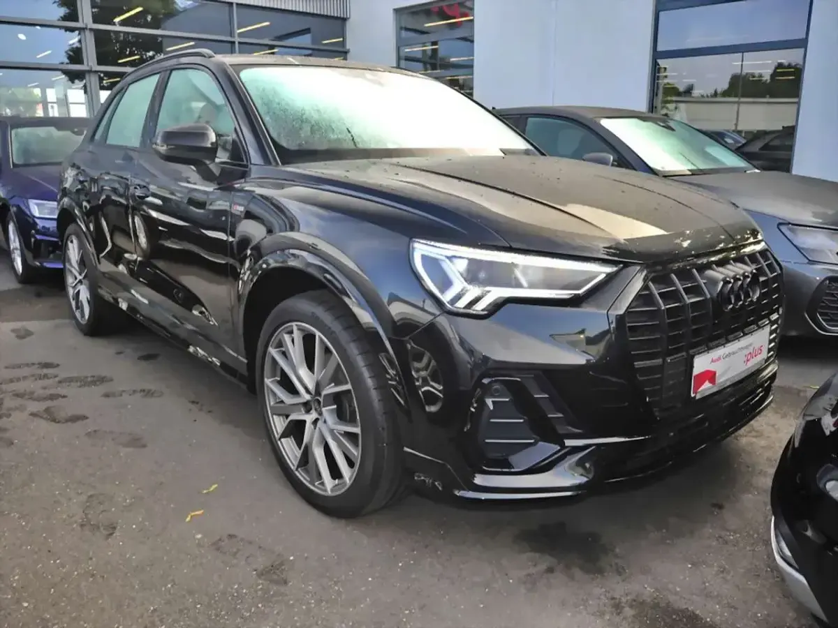 Gebraucht Audi Q3 S-Line 150 PS (110 kW) 2024 Schwarz SUV