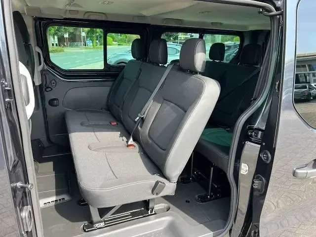 Gebraucht Nissan Primastar Tekna 170 PS (125 kW) 2025 Grau Van / Kleinbus