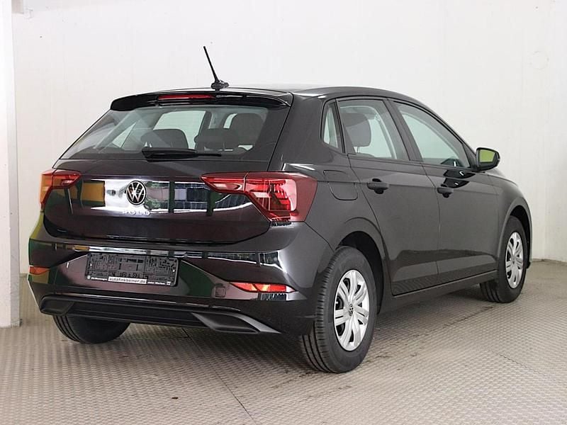Usata VW Polo Basis 80 CV (58 kW) 2023 Nero Utilitaria
