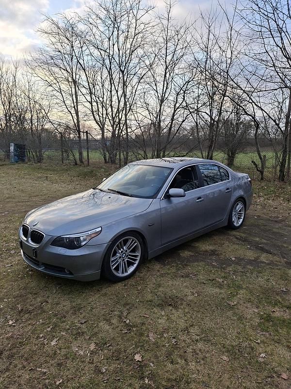 Gebraucht BMW 525 218 PS (160 kW) 2006 Grau Limousine