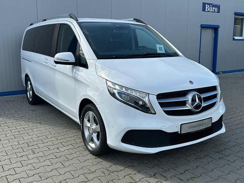 Gebraucht Mercedes V220 163 PS (119 kW) 2020 9147 arktikweiss mb 9147 Van / Kleinbus