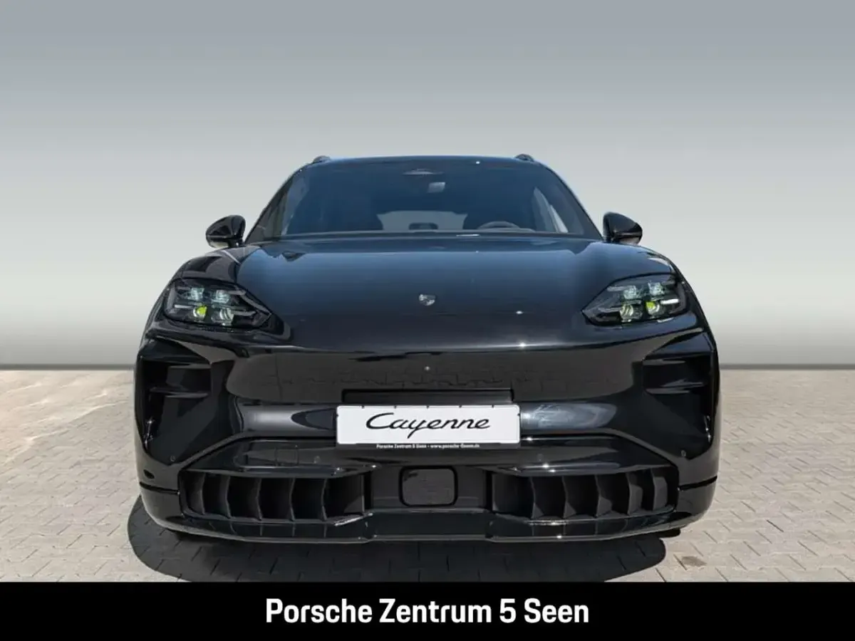 Gebraucht Porsche Cayenne Turbo 2026 Chromitschwarzmetallic SUV