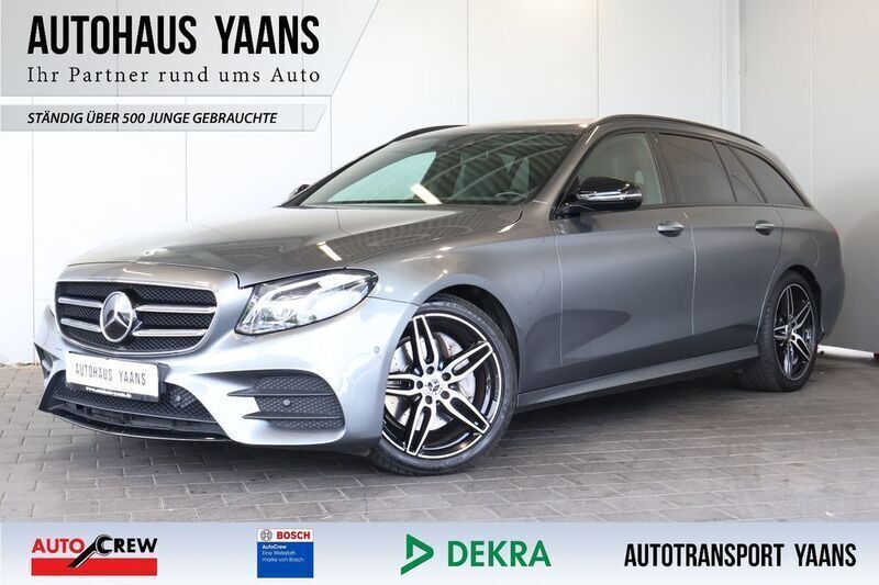 Grau Gebraucht 2019 Mercedes E220 AMG Limousine | 26.489 € - Bild 1/4