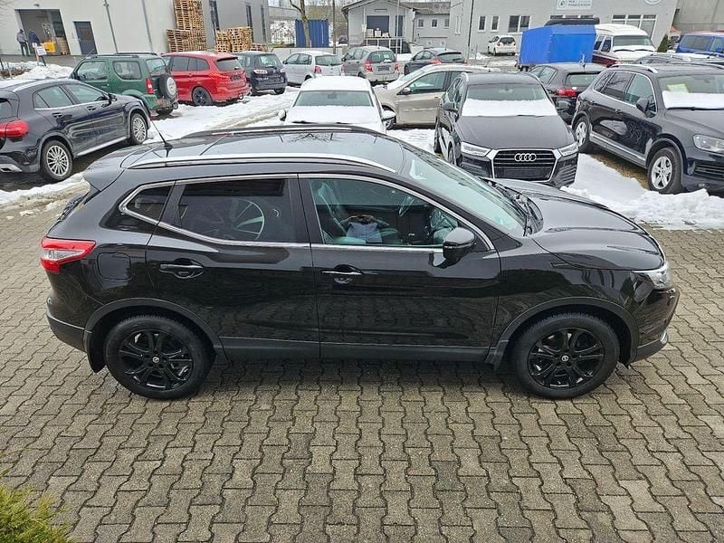 Gebraucht Nissan Qashqai 360º 116 PS (85 kW) 2017 Schwarz SUV
