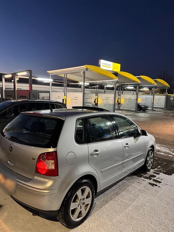 Gebraucht VW Polo 75 PS (55 kW) 2003 Silber Kleinwagen