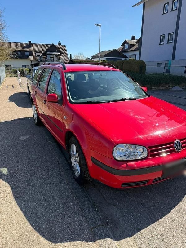 Gebraucht VW Golf IV 74 PS (54 kW) 2002 Rot Kombi