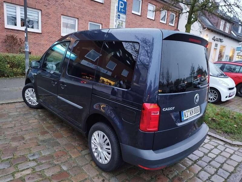 Gebraucht VW Caddy Trendline 75 PS (55 kW) 2019 Blau Van / Kleinbus