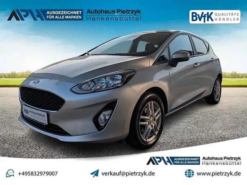 Polarsilber metallic Gebraucht 2018 Ford Fiesta Cool & Connect Kleinwagen | 10.900 € (Teuer) - Bild 1/4