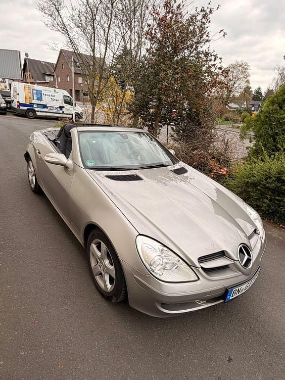 Second-hand Mercedes SLK200 163 CP (119 kW) 2006 Cabrio