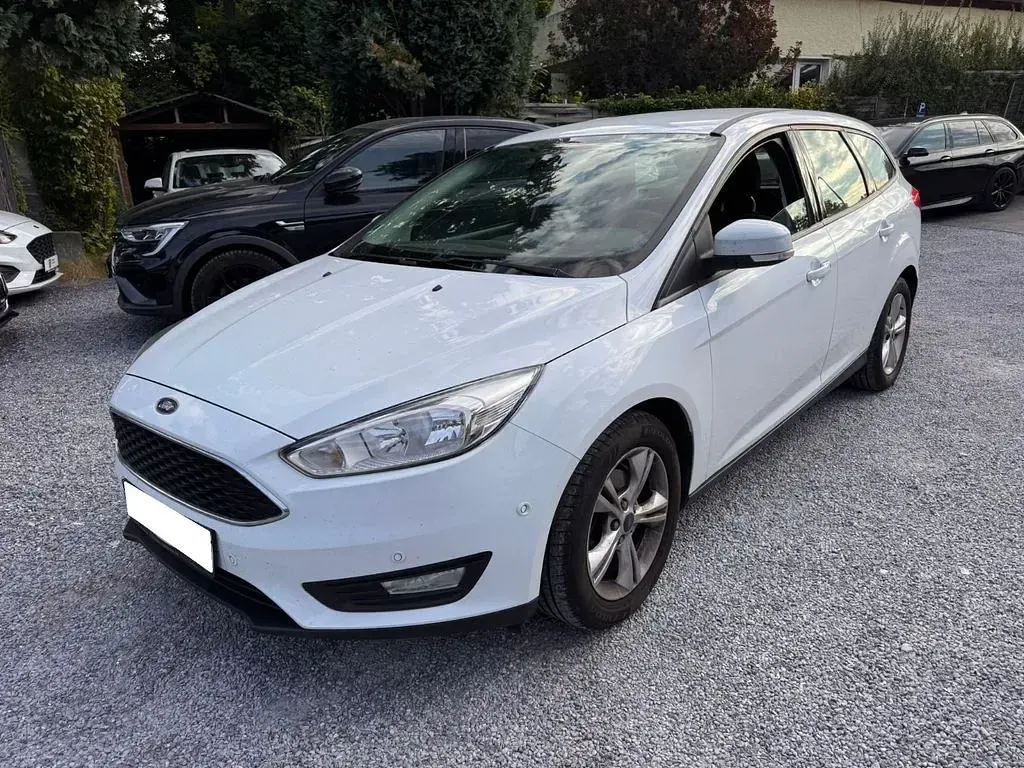 Gebraucht Ford Focus Business Edition 120 PS (88 kW) 2017 Weiß Limousine