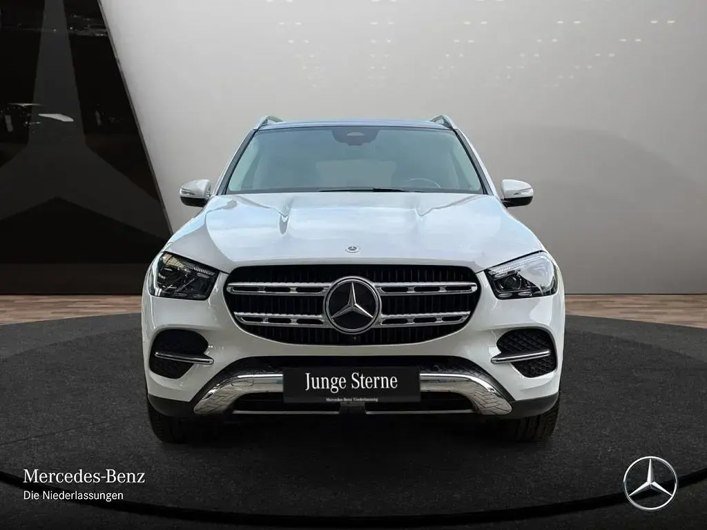 Gebraucht Mercedes GLE300 Advanced 272 PS (200 kW) 2025 Weiß SUV