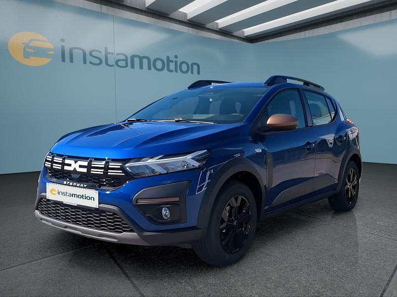 Grau Neu 2025 Dacia Sandero Stepway Kleinwagen | 21.999 € (Etwas zu teuer) - Bild 1/4