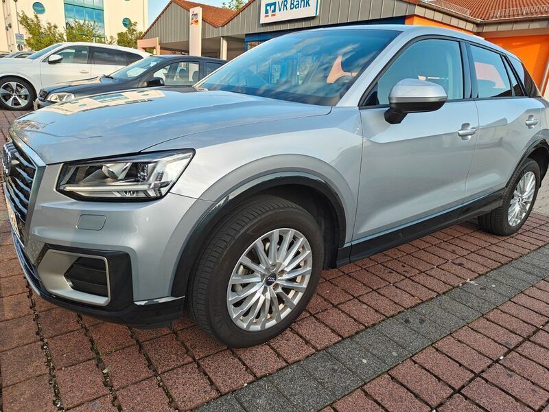 Używany Audi Q2 Design 116 KM (85 kW) 2019 Srebrny SUV