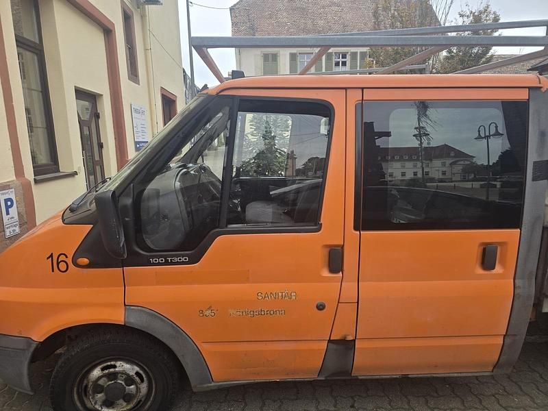 Gebraucht Ford Focus 100 PS (73 kW) 2005 Orange Van / Kleinbus