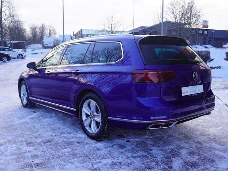 Gebraucht VW Passat R-line 200 PS (147 kW) 2022 Blau Kombi