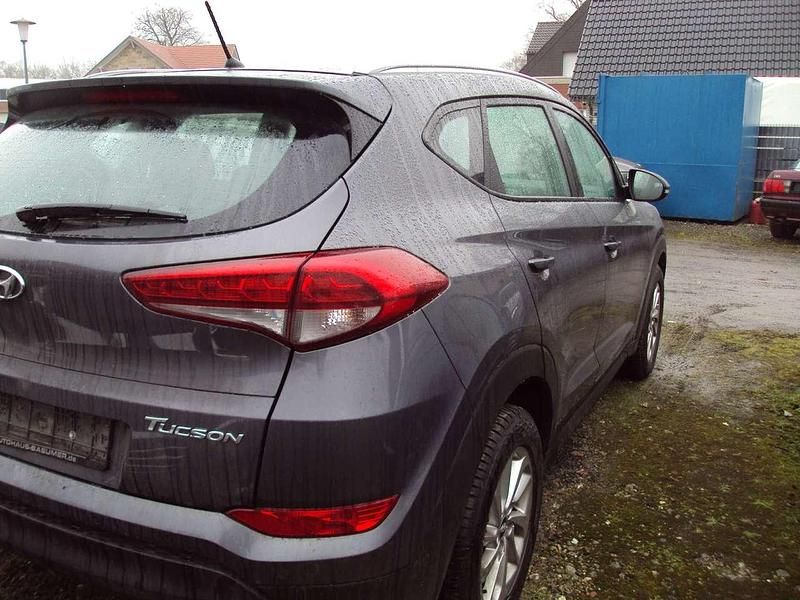 Gebraucht Hyundai Tucson Style 141 PS (103 kW) 2017 Blau SUV