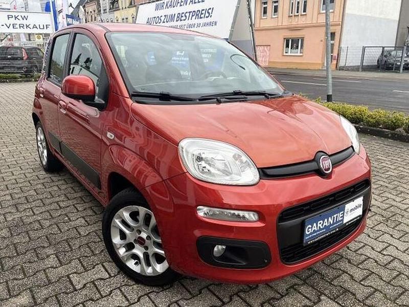 Gebraucht Fiat Panda Lounge 86 PS (63 kW) 2015 Rot Kleinwagen