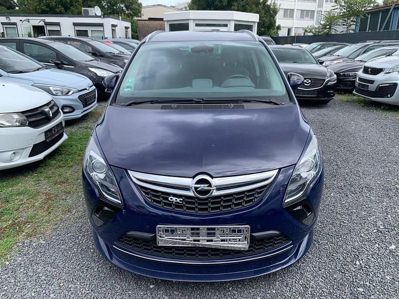 Blau Gebraucht 2012 Opel Zafira Tourer Innovation Van / Kleinbus | 5.299 € (Guter Preis) - Bild 1/4