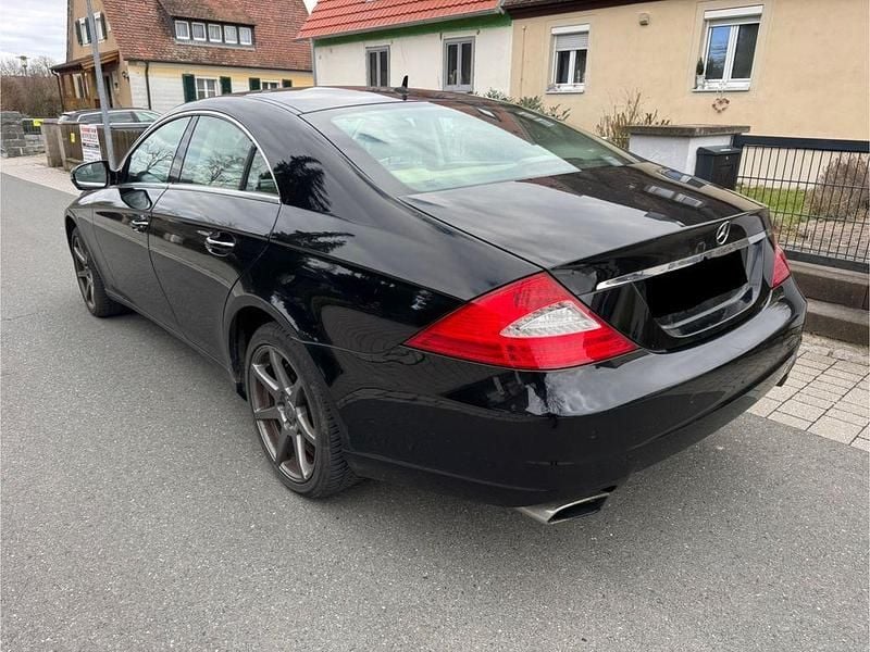 Gebraucht Mercedes CLS320 224 PS (164 kW) 2008 Schwarz Limousine