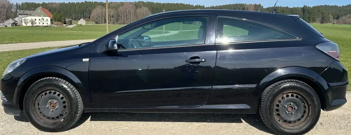 Gebraucht Opel Astra GTC Sport 116 PS (85 kW) 2008 Schwarz Coupé