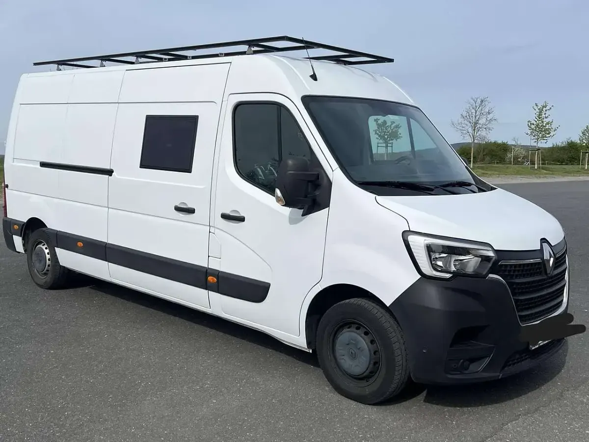 Gebraucht Renault Master Basis 135 PS (99 kW) 2021 Weiß Van / Kleinbus