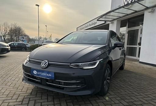 Neu VW Golf VIII 116 PS (85 kW) 2026 Uranograu Limousine