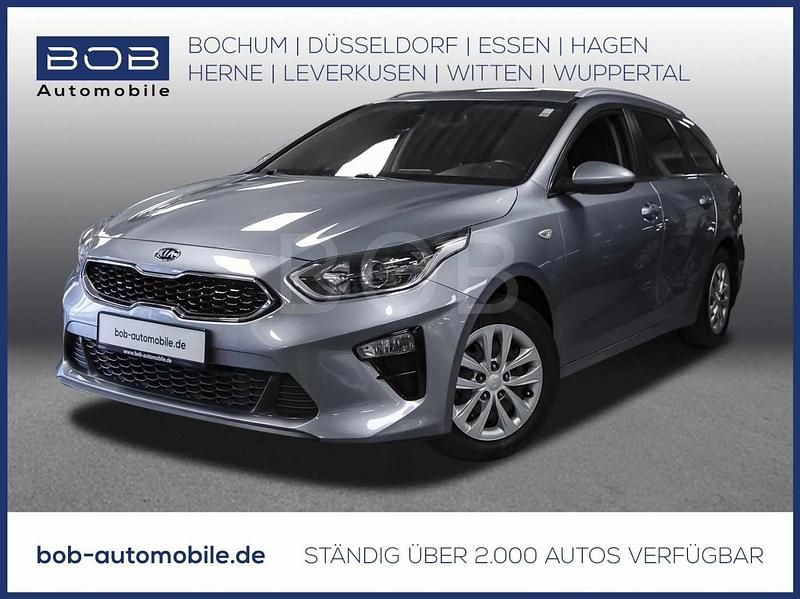 Lunar silver (silber) (silber) Gebraucht 2019 Kia Ceed Vision Kombi | 14.950 € (Fairer Preis) - Bild 1/3