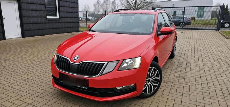 Gebraucht Skoda Octavia 115 PS (84 kW) 2017 Rot Kombi
