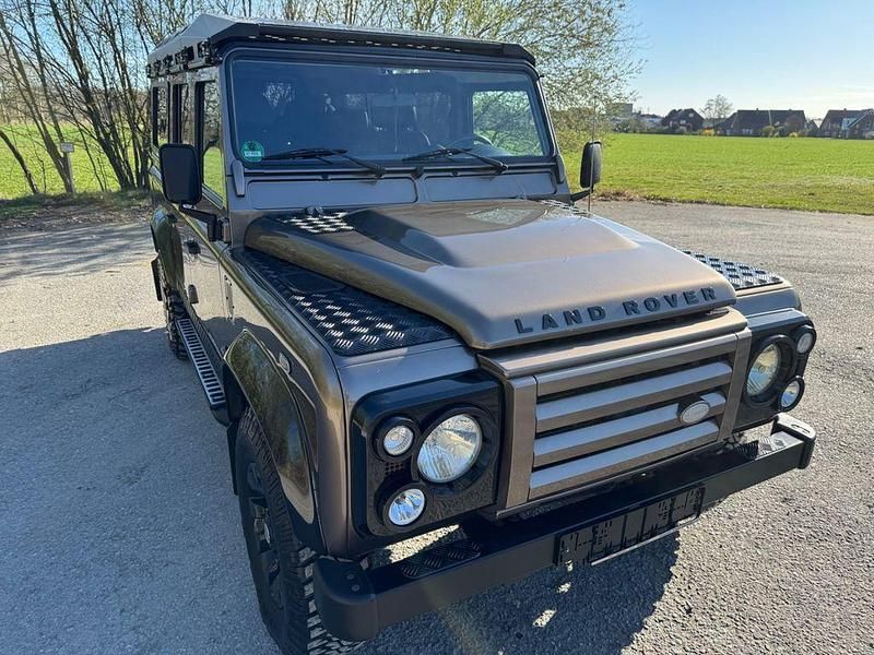 Gebraucht Land Rover Defender 122 PS (89 kW) 2012 Braun Kombi