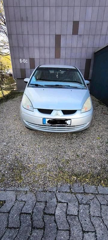 Gebraucht Mitsubishi Colt 95 PS (69 kW) 2005 Silber Kleinwagen