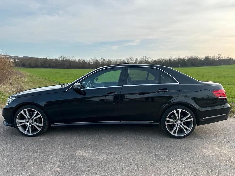 Gebraucht Mercedes E350 258 PS (189 kW) 2014 Schwarz Limousine