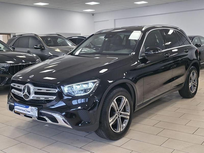 Schwarz Gebraucht 2021 Mercedes GLC220 SUV | 34.870 € (Fairer Preis) - Bild 1/4