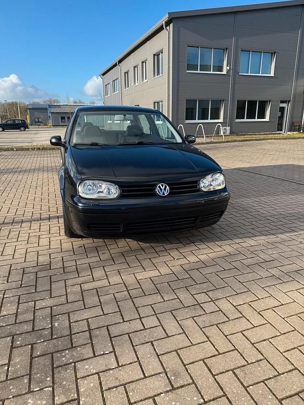 Gebraucht VW Golf IV 101 PS (74 kW) 2002 Blau Limousine